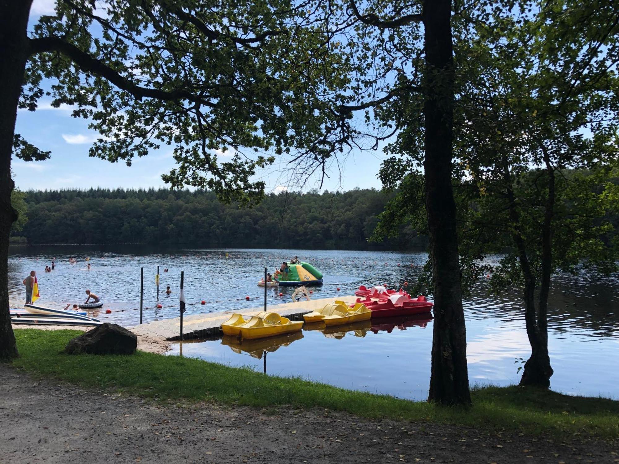 Cottage Chaleureux Dans Domaine Prive Signy-le-Petit Eksteriør bilde